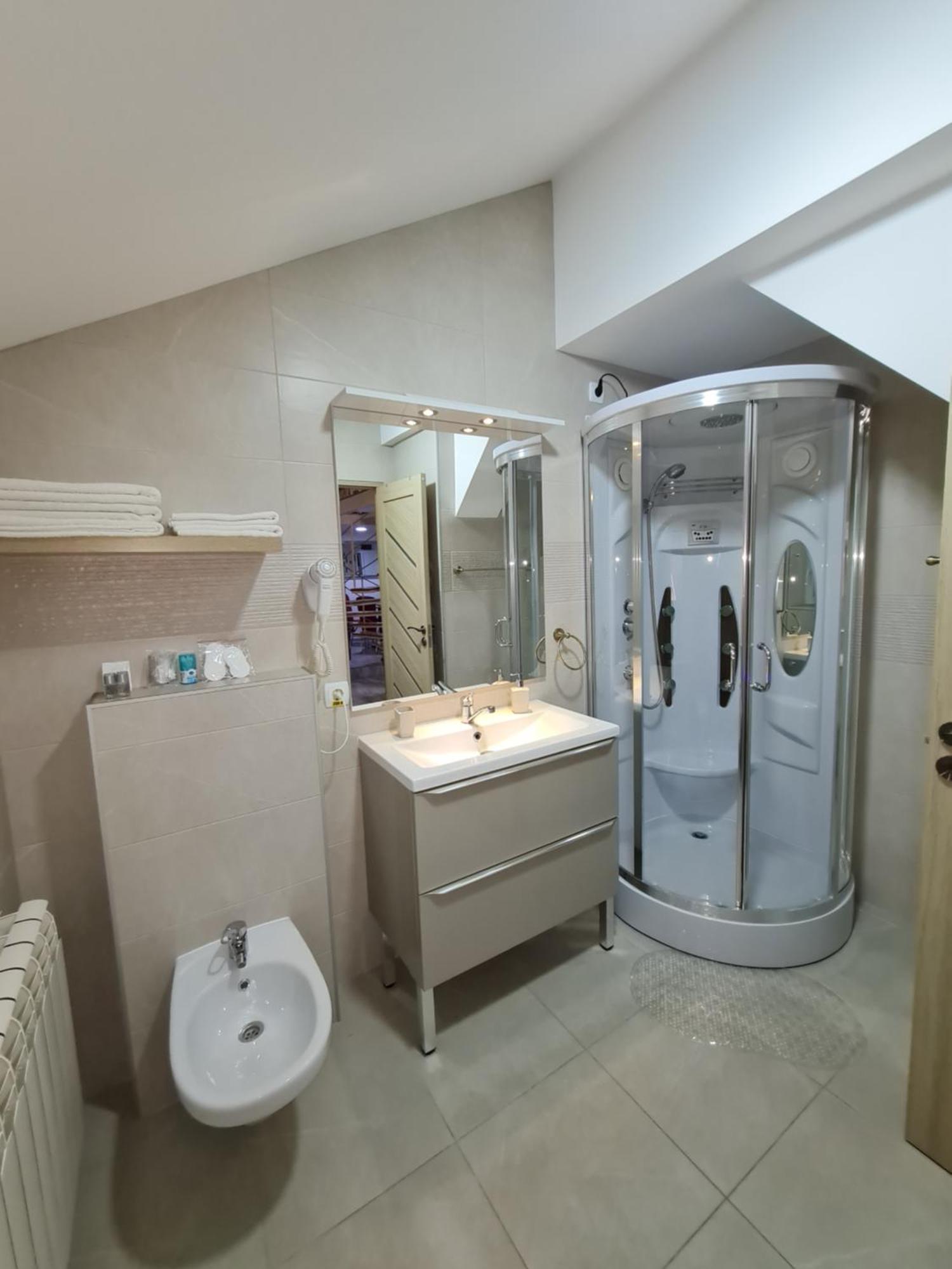Ferienwohnung Casa Aryan Sînpetru Zimmer foto